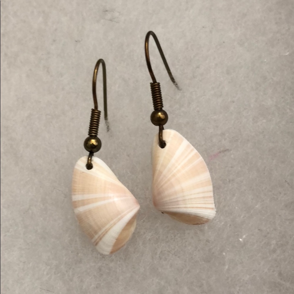 🥰Genuine Alabama Shell Earrings